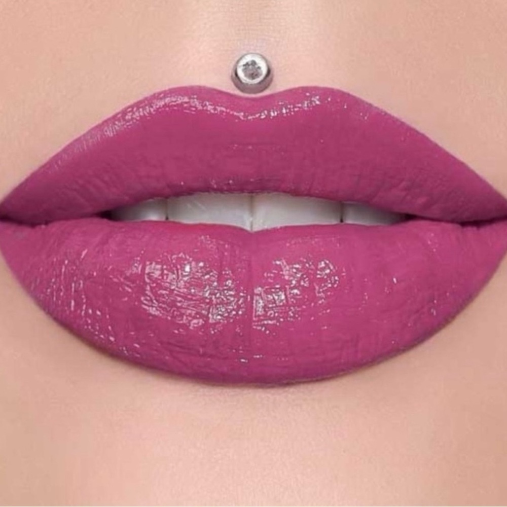 Jeffree Star Supreme Gloss in More Than Friends
